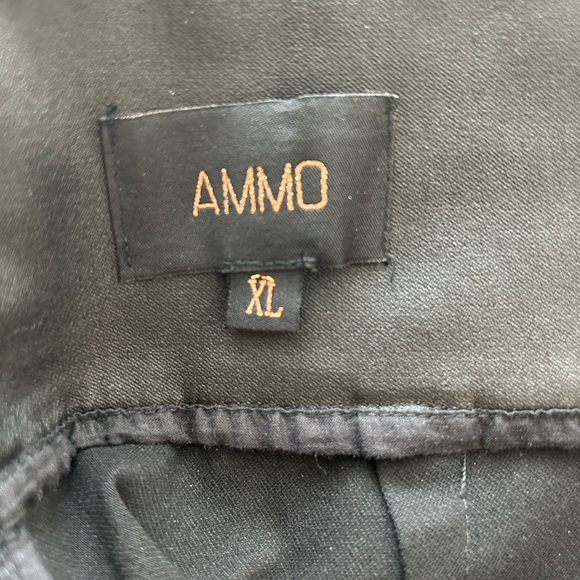 FUN & SEXY SLACKS IN EXCELLENT CONDITION - Picture 7 of 9